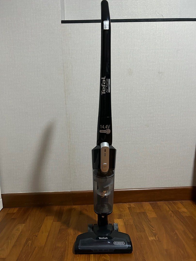 Tefal cordless vacuum (Air Force Light), TV & Home Appliances, Vacuum