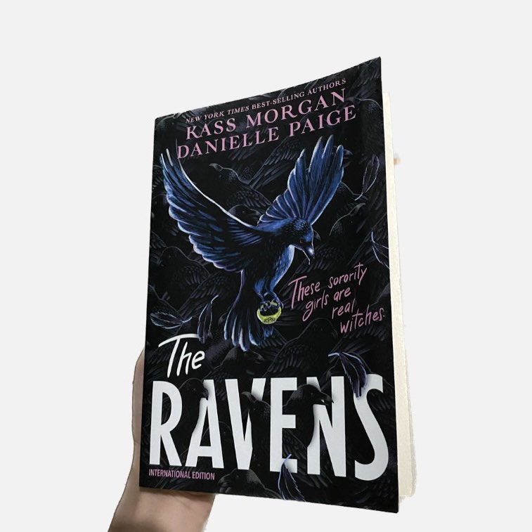 The Ravens By Kass Morgan And Danielle Paige Hobbies And Toys Books And Magazines Fiction And Non