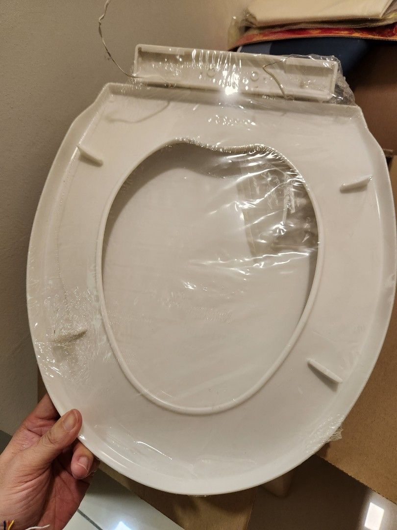 Toilet bowl cover, Furniture & Home Living, Bathroom & Kitchen Fixtures on Carousell