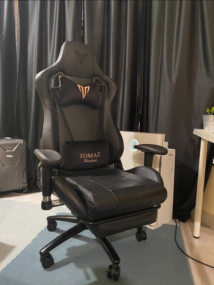 TOMAZ Gaming Chair, Furniture & Home Living, Furniture, Chairs on Carousell