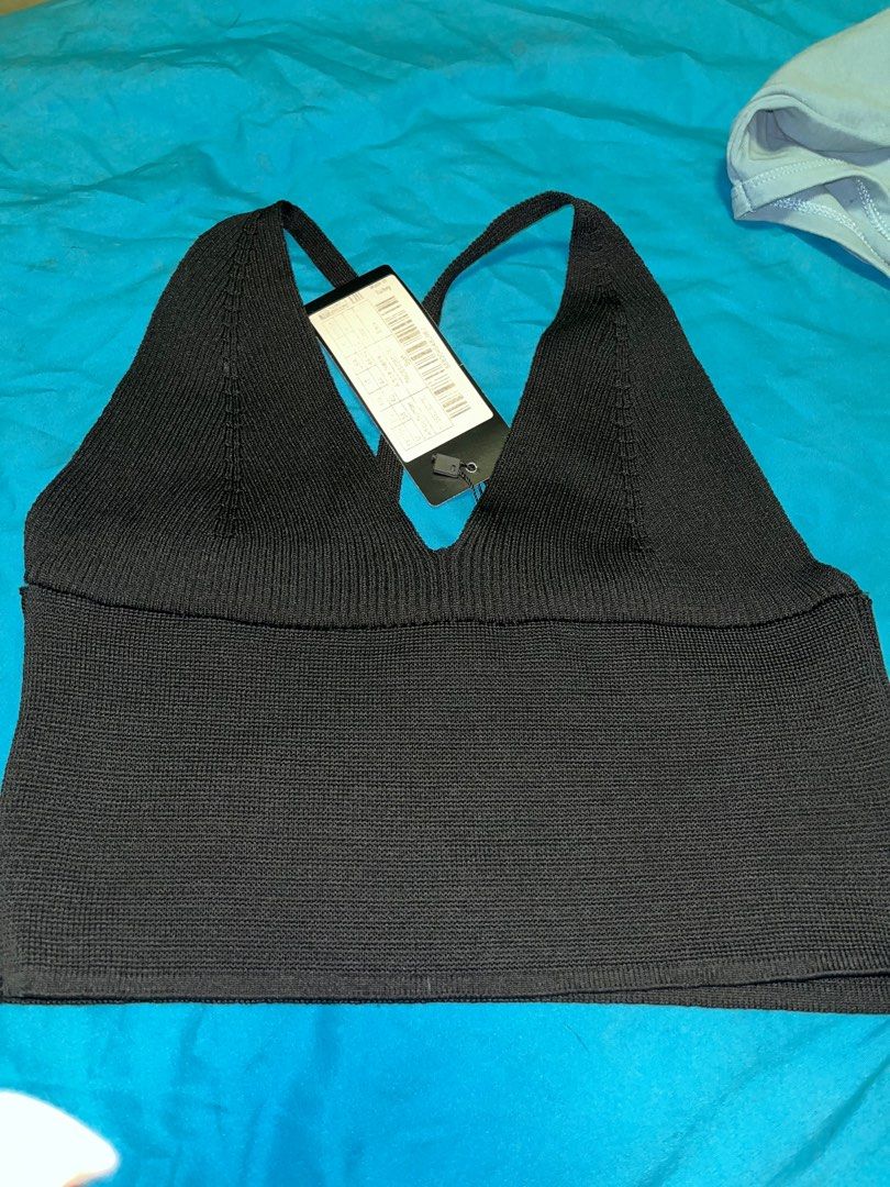 Trendyol Crossed V-Neck Black Sports Bra