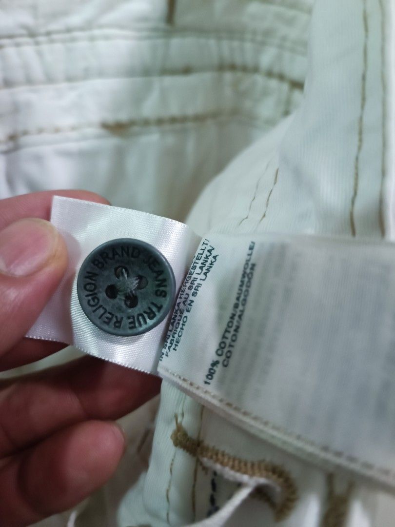 TRUE RELIGION Cargo shorts w32