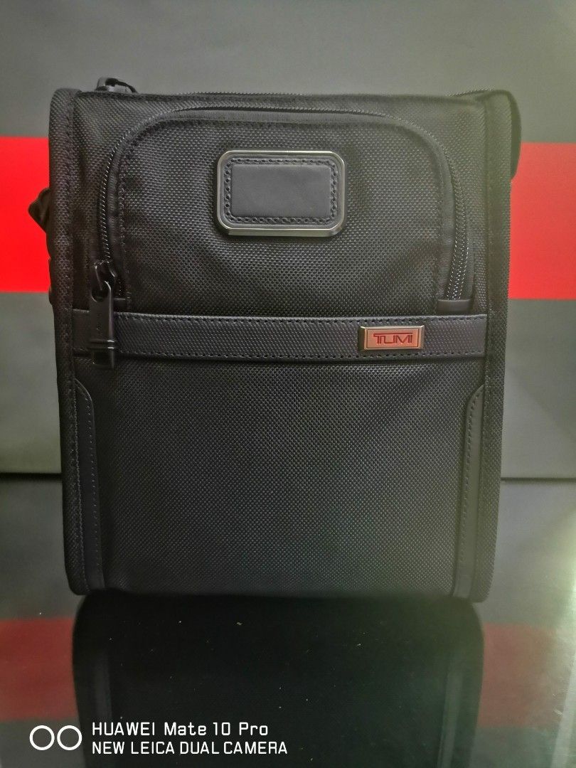 Tumi alpha 3 small pocket 2025 bag