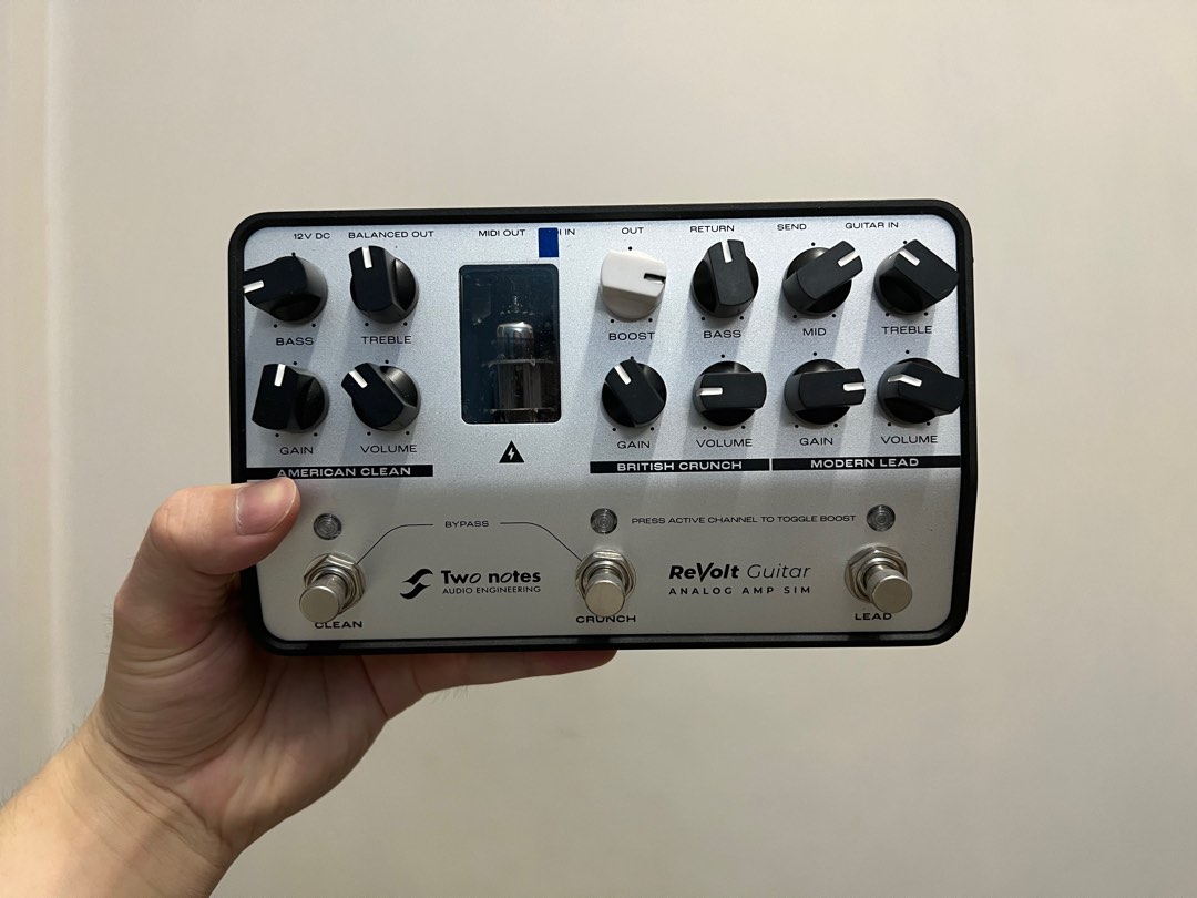 Two notes ReVolt Guitar Analog Amp Sim pedal, 99新有保, 興趣及遊戲