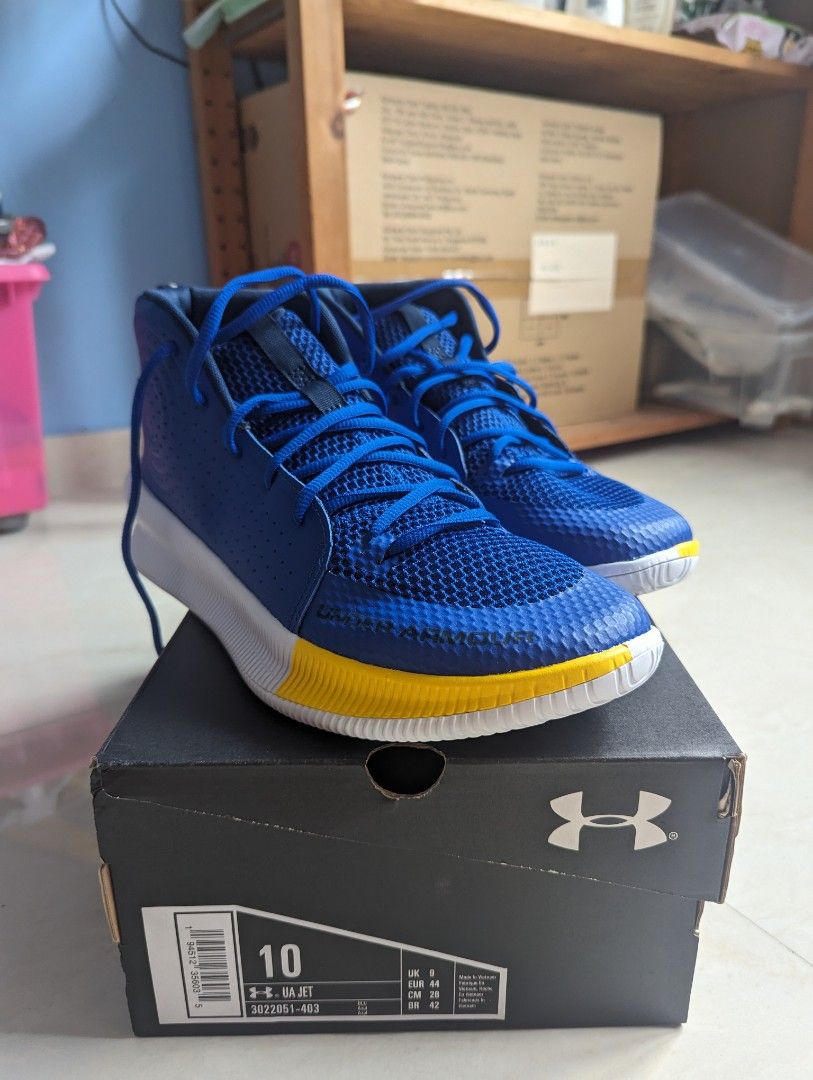Under armour high on sale cut basketball shoes