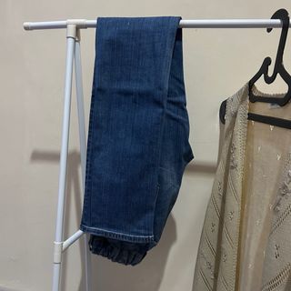 Uniqlo skinny jeans