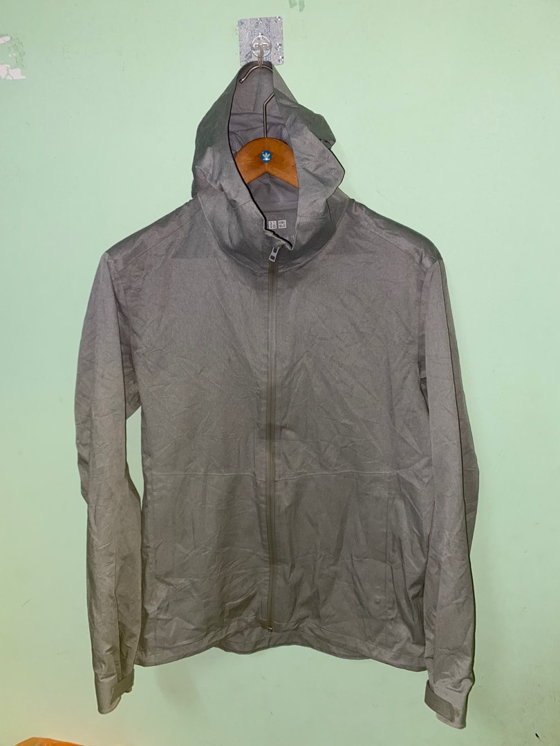 Uniqlo waterproof jacket, Men's Fashion, Coats, Jackets and Outerwear on Carousell