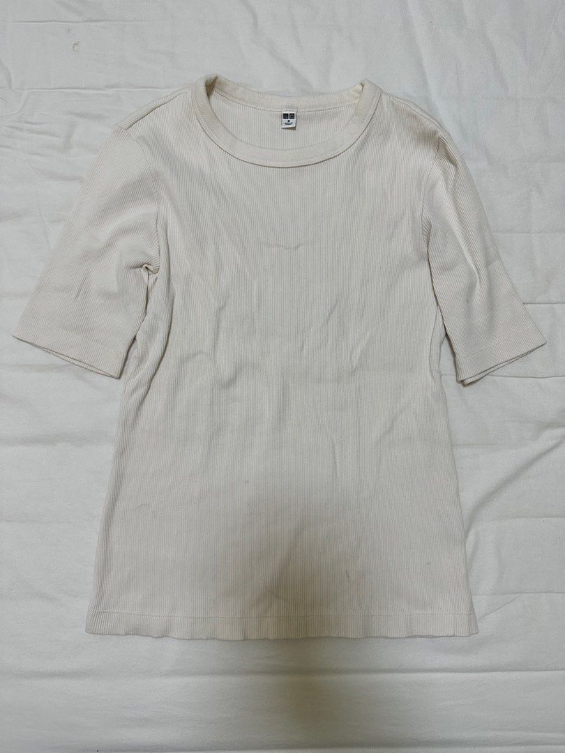 Uniqlo White Shirt (Category: Shirts) located in Pasig City. Submitted by DeclutterMommaKim (Listing ID 1257508315, Image 1). Description: Use onced.