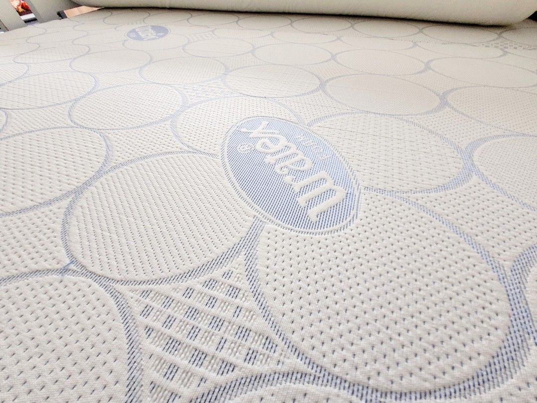 URATEX AIRLITE FUTON COOL MATTRESS (Category: Bed Frames & Mattresses) located in Quezon City. Submitted by giern (Listing ID 1257624741, Image 3). Description: Uratex Airlite Futon Cool Mattress Good as new. Maintained well. Brand: Uratex Semi-double: 48" x 75" Thickness: 3-inches Location: Mandaluyong Pick-up. 😊 Send PM if interested. Thank you..