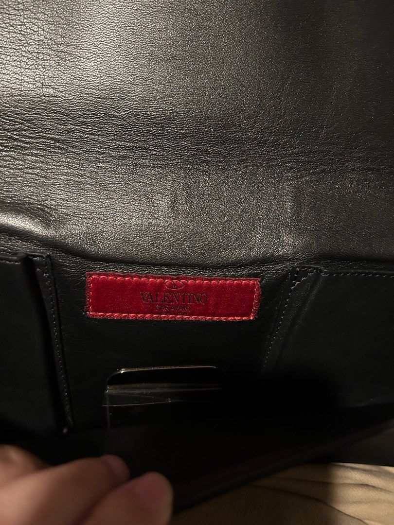 Valentino Rockstud clutch (Category: Luxury Bags & Wallets) located in Santa Rosa. Submitted by lbx89 (Listing ID 1257591860, Image 2). Description: Comes with dustbag guaranteed authentic .
