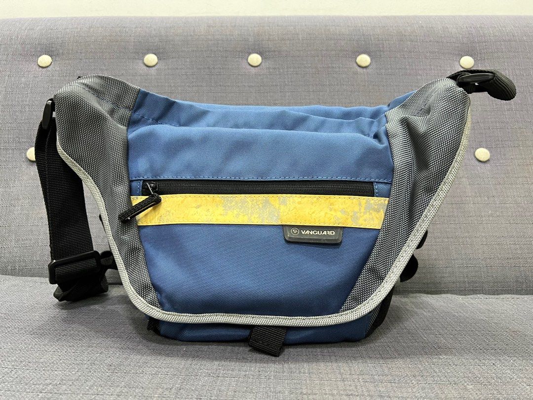 Vanguard camera sling bag Photography Photography Accessories
