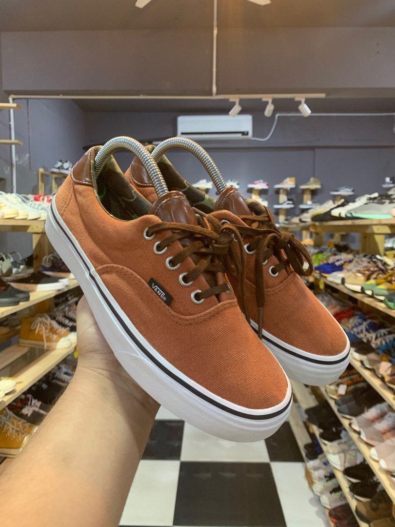 VANS TB4R CLASSIC SKATE Men s Fashion Footwear Sneakers on Carousell
