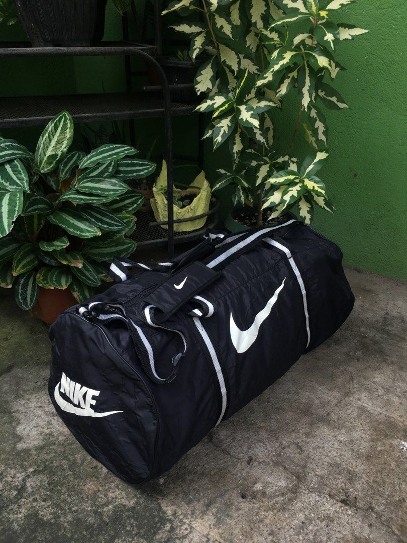 vintage nike duffle bag