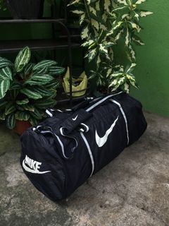 Vintage Nike Duffle Bag (95L)