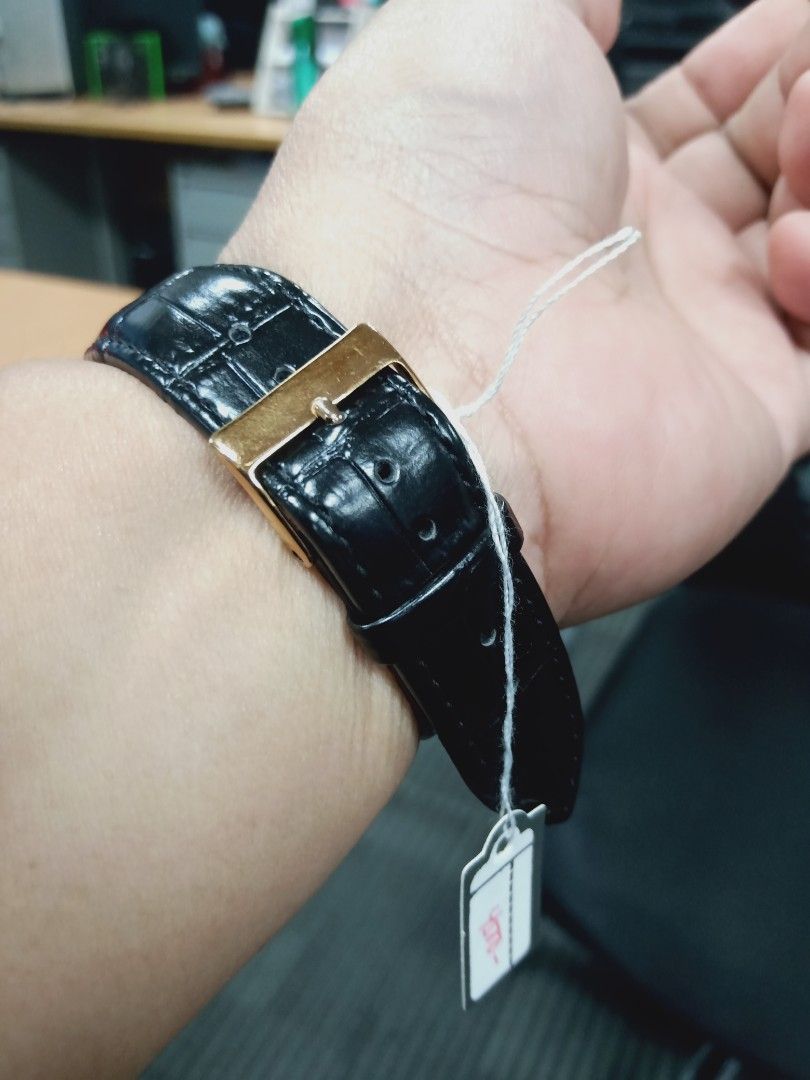 Vintage Spectrum Big Face Swiss Watch, Women's Fashion, Watches