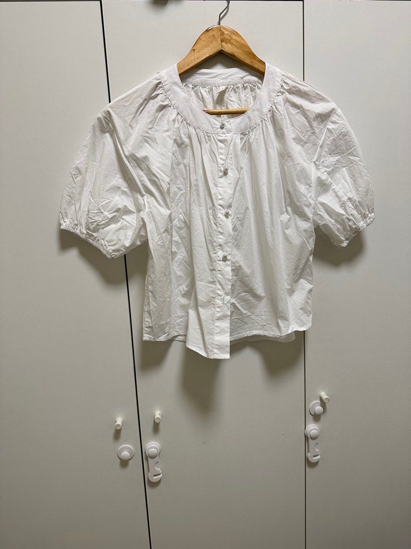 White Blouse from Bangkok (Category: Blouses) located in Pasig City. Submitted by DeclutterMommaKim (Listing ID 1257507547, Image 1). Description: never been used.