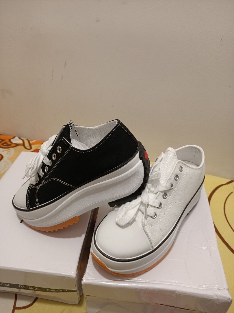 White sale sneakers 90s