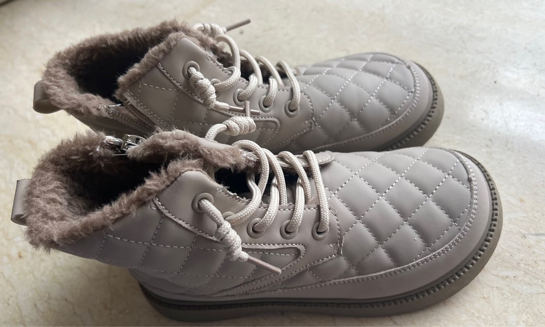 Winter footwear for young girl Women s Fashion Footwear Boots