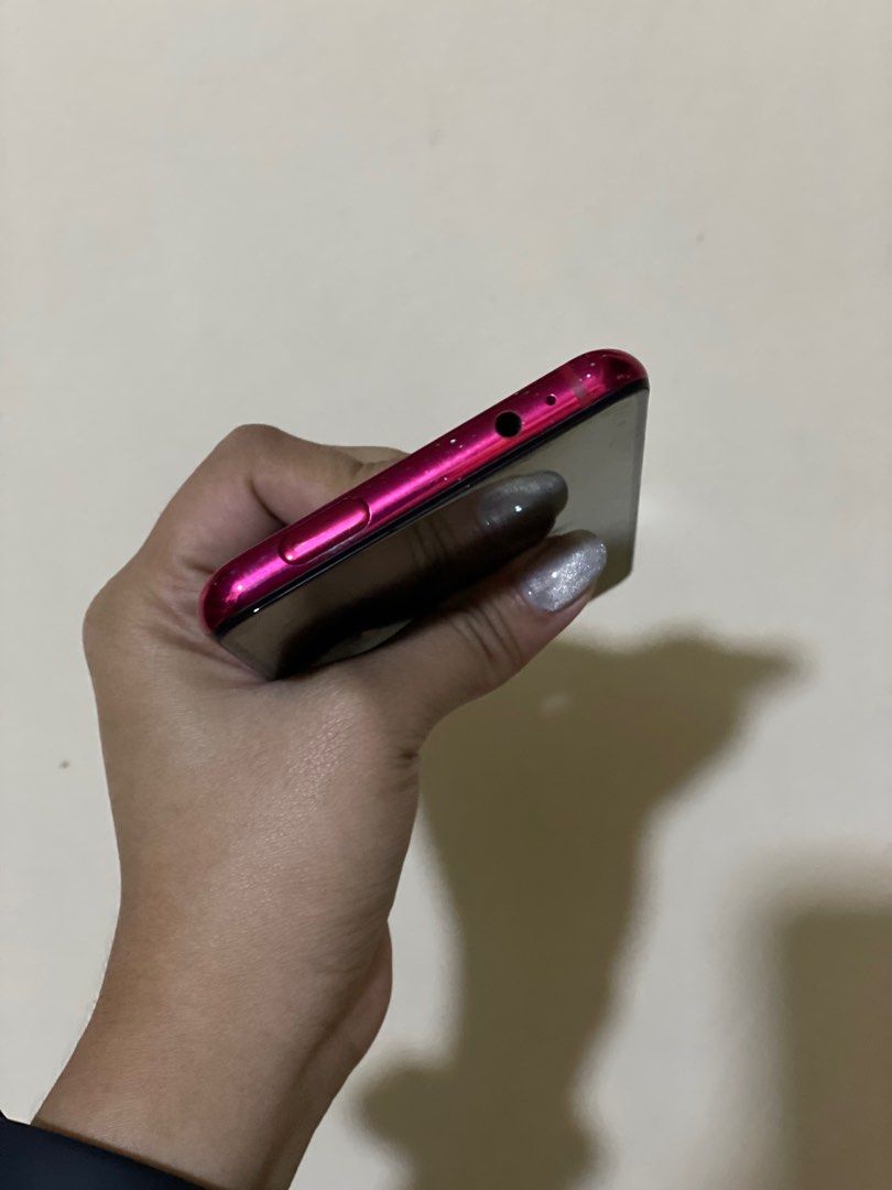 Xoami Mi9T Pro 6/128GB (Category: Xiaomi) located in Quezon City. Submitted by stopover_ph (Listing ID 1257606722, Image 3). Description: Inclusions: Box Original Case Original Adaptor Issues: Minimal dents Battery drains fast, needs replacement .