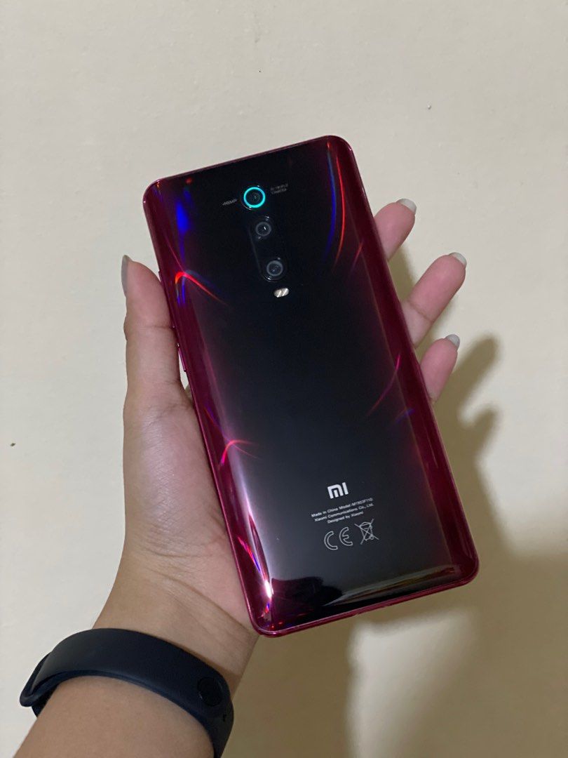 Xoami Mi9T Pro 6/128GB (Category: Xiaomi) located in Quezon City. Submitted by stopover_ph (Listing ID 1257606722, Image 2). Description: Inclusions: Box Original Case Original Adaptor Issues: Minimal dents Battery drains fast, needs replacement .