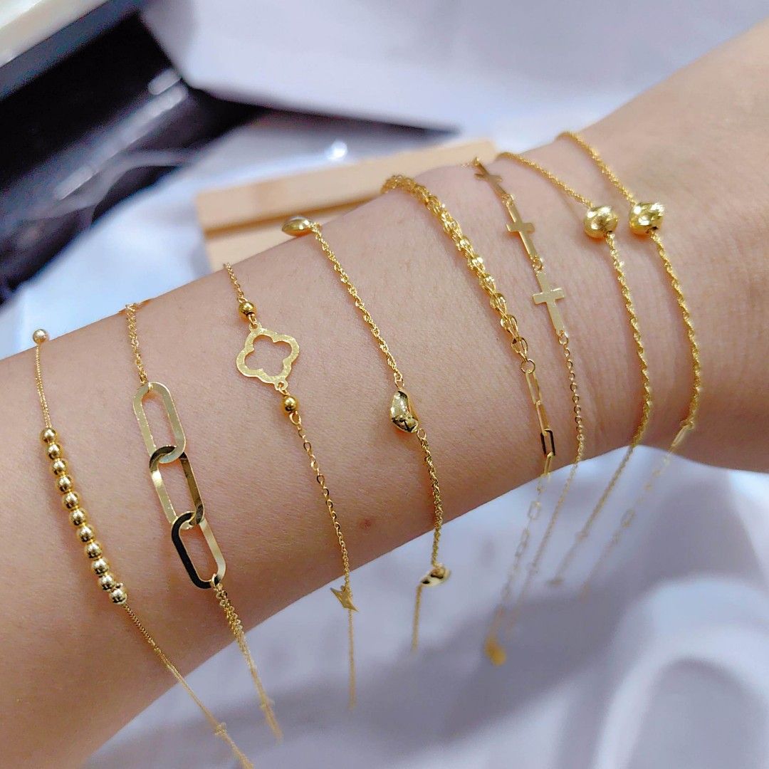 Brand New 18k Saudi Gold Bracelets, Women's Fashion, Jewelry & Organizers,  Bracelets on Carousell
