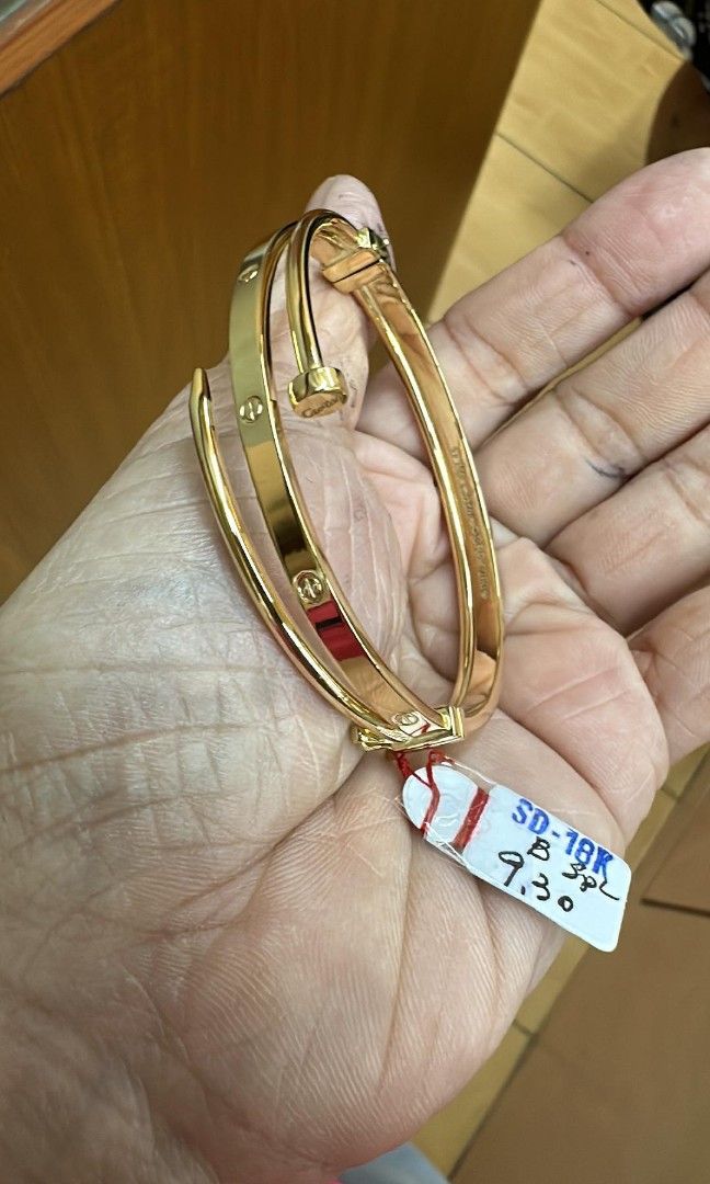 Cartier gold nail bracelet best sale