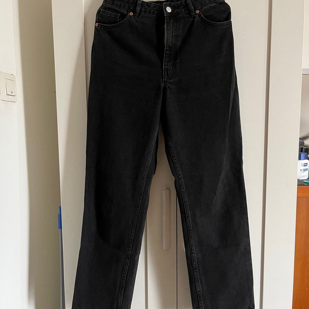 Taiki straight leg black outlet jeans