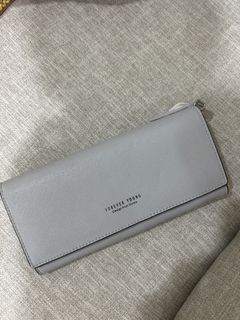 灰色長夾