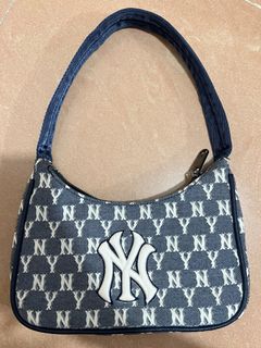 （分類：）位於 。 由 november9 提交（商品編號 1252940717，圖片 1）。簡介： 。