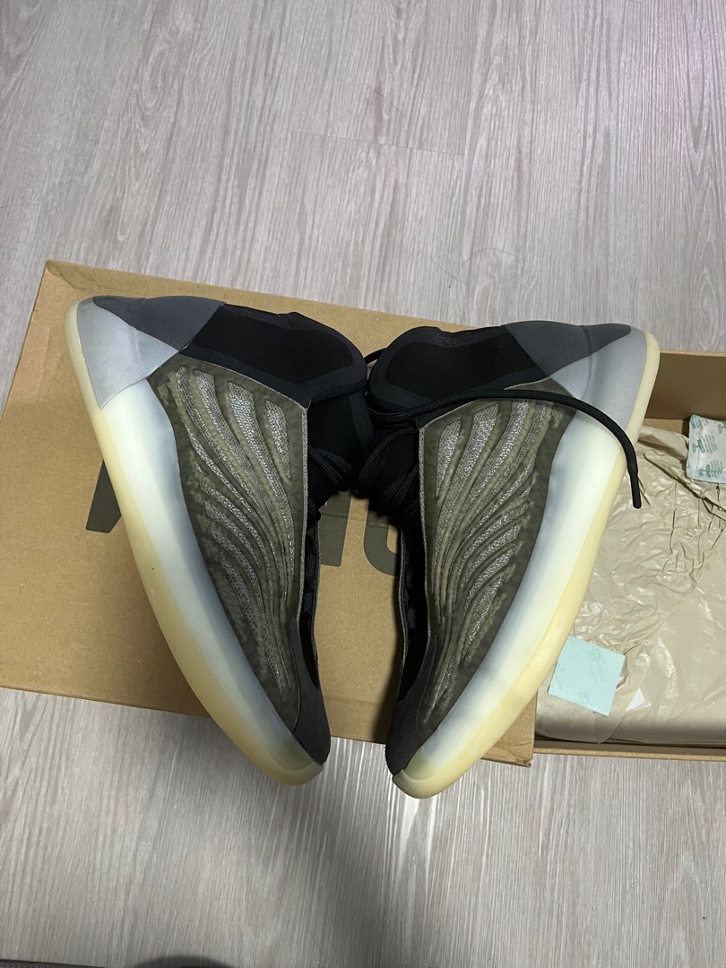 Adidas Yeezy Quantum Barium