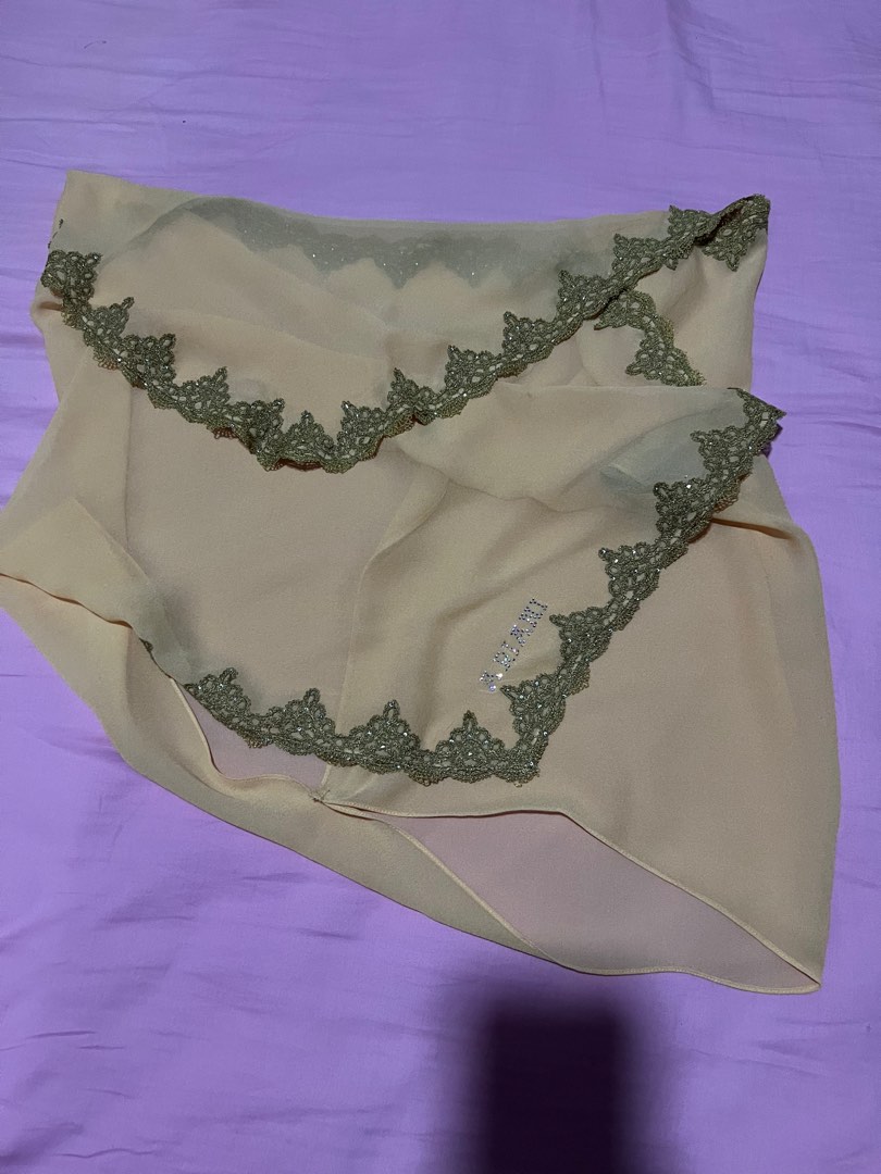ariani shawl price