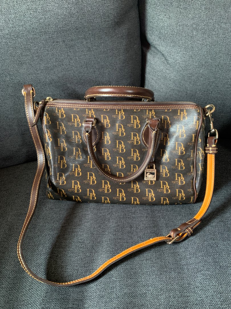 Dooney and bourke doctor bag store