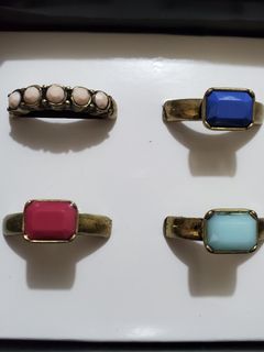 AVON Vintage Diva Ring & Earrings set