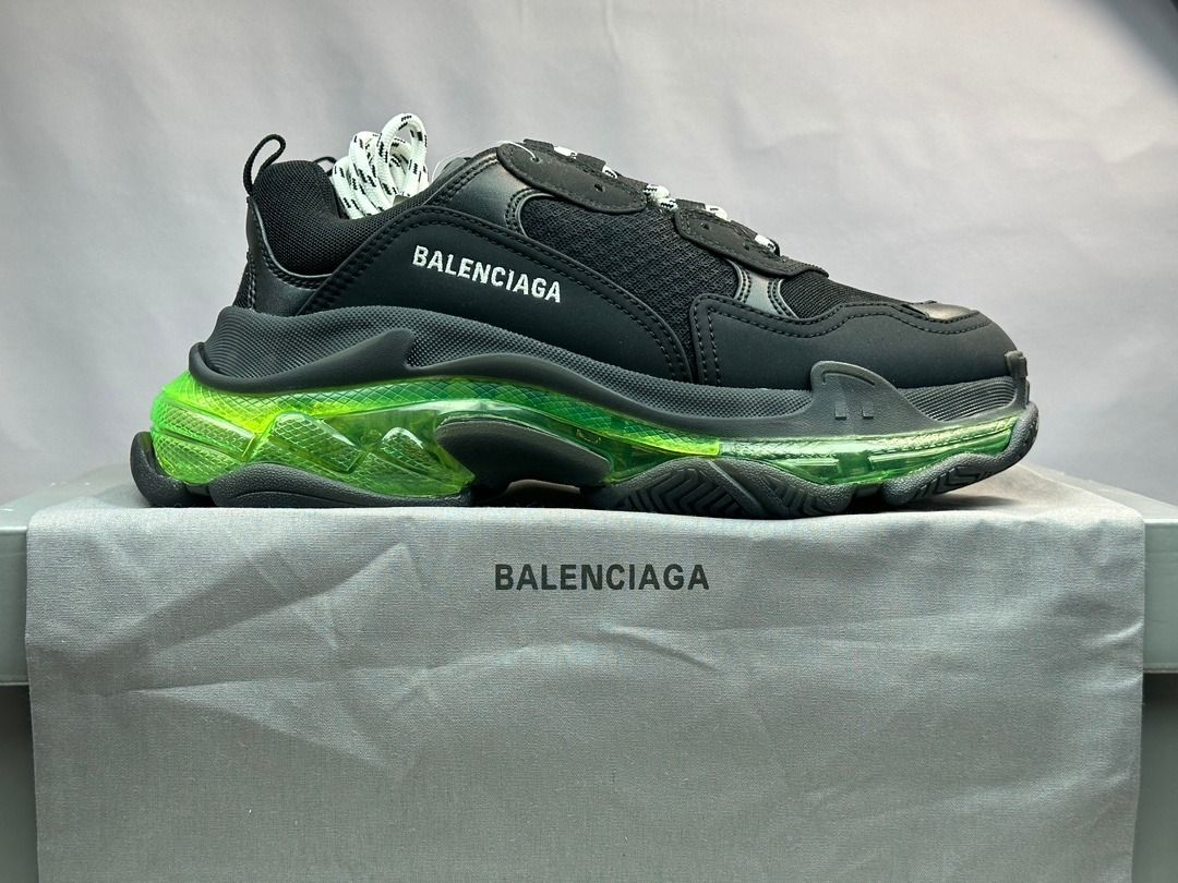 BALENCIAGA TRIPLE S