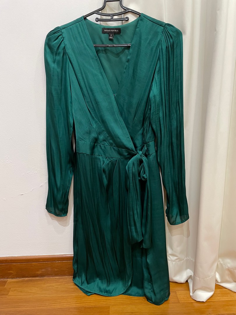 Banana republic green wrap dress best sale