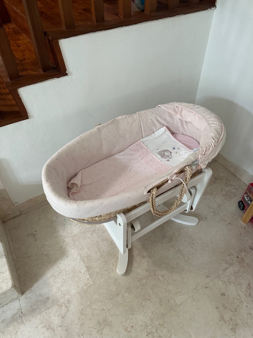 Bassinet with removable moses basket online