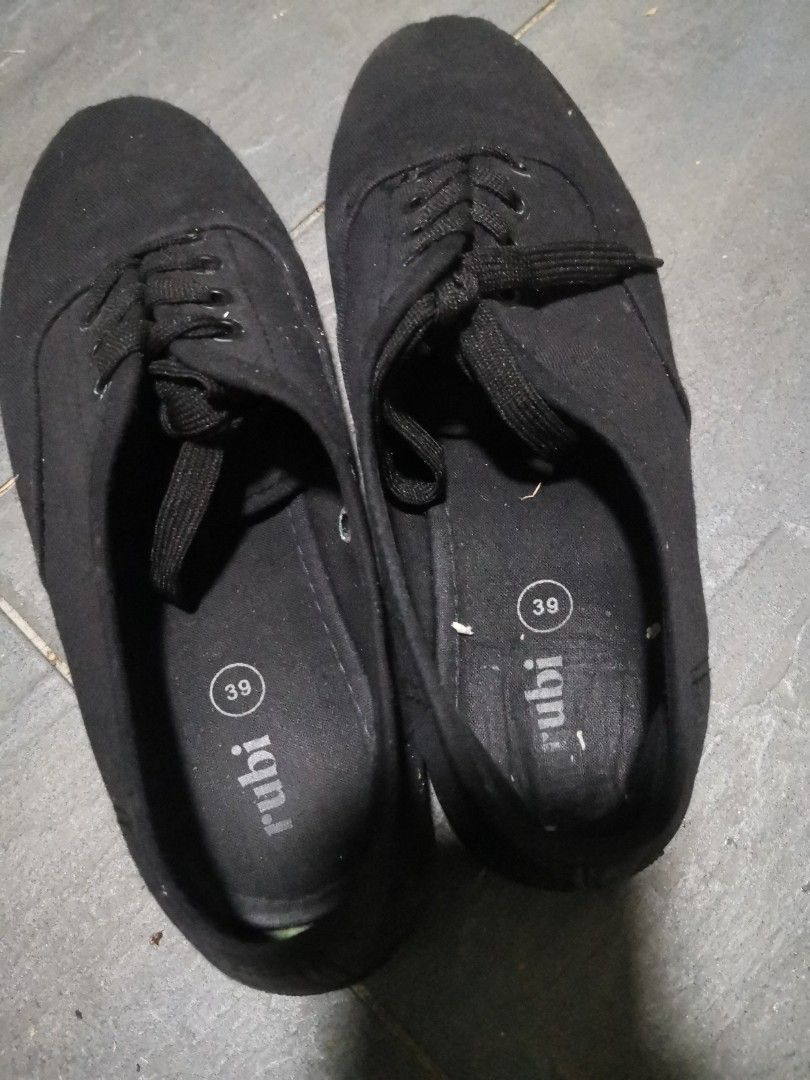 Full black cheap slip on shoes