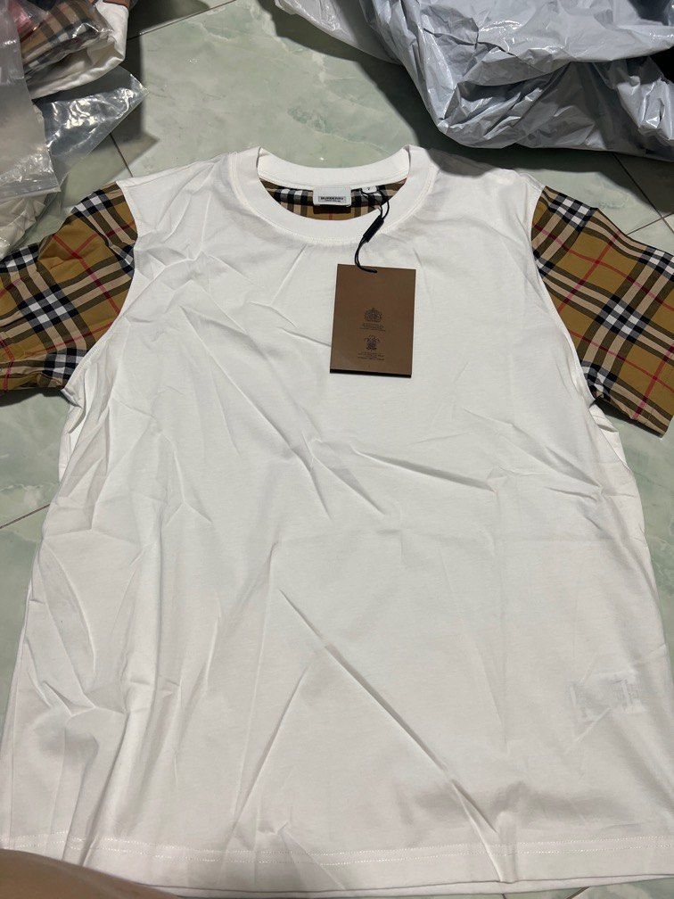 Burberry deals 104 white