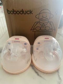 (Category: ) located in . Submitted by wardrobefree (Listing ID 1252844080, Image 1). Description: .