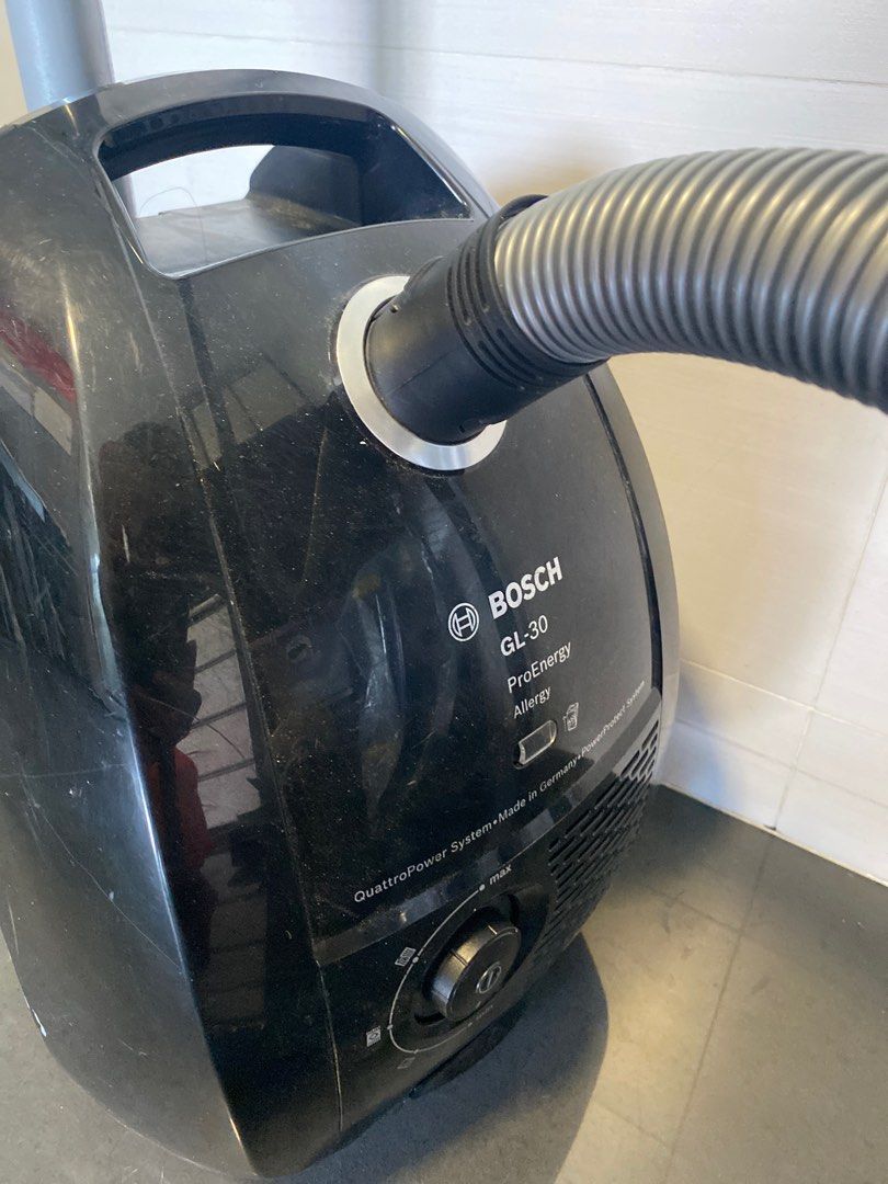 Bosch gl30 pro allergy with hepa filter, TV & Home Appliances, Vacuum