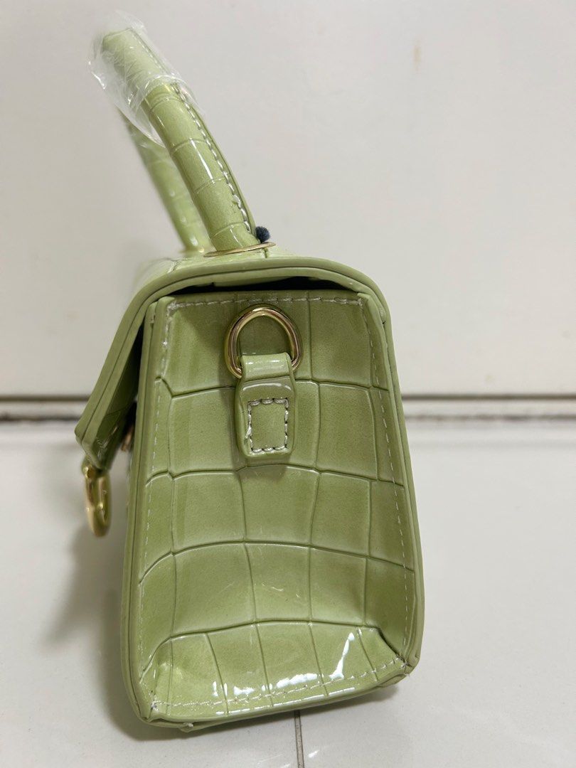 Brand new cute green sling bag Women s Fashion Bags Wallets
