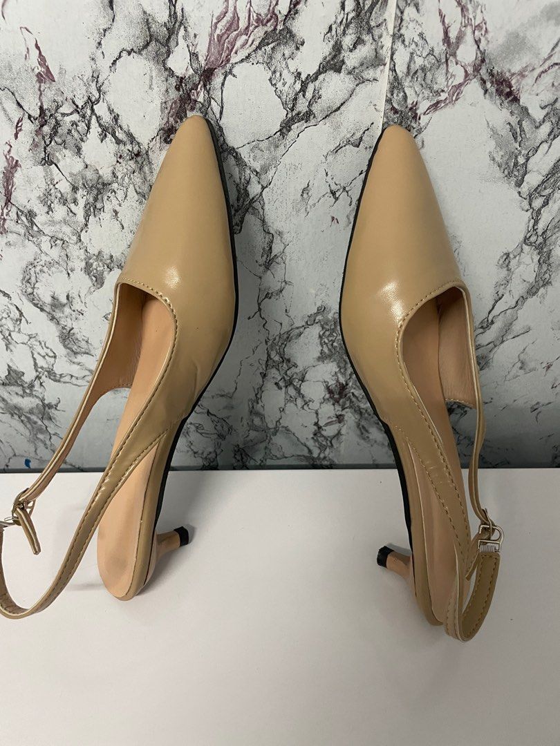 Brown Khaki Heels Size 40