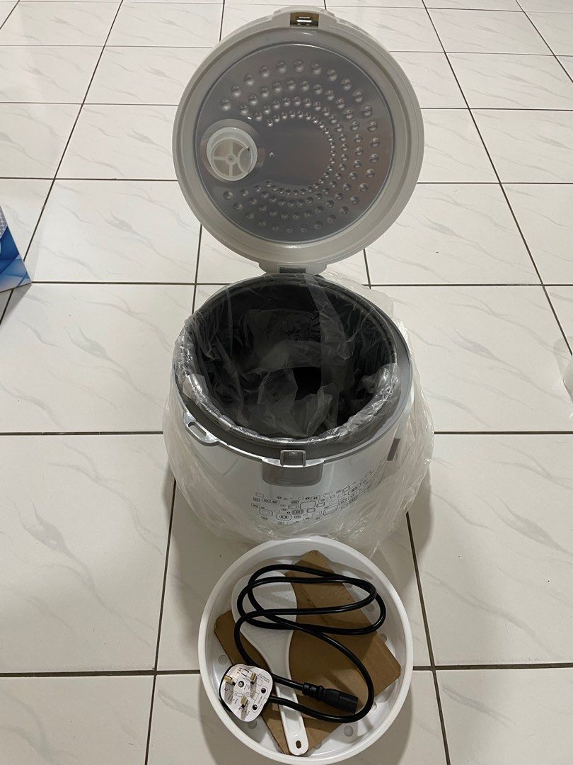 BUTTERFLY electric jar rice cooker 1.8liter BRCJ18, TV & Home