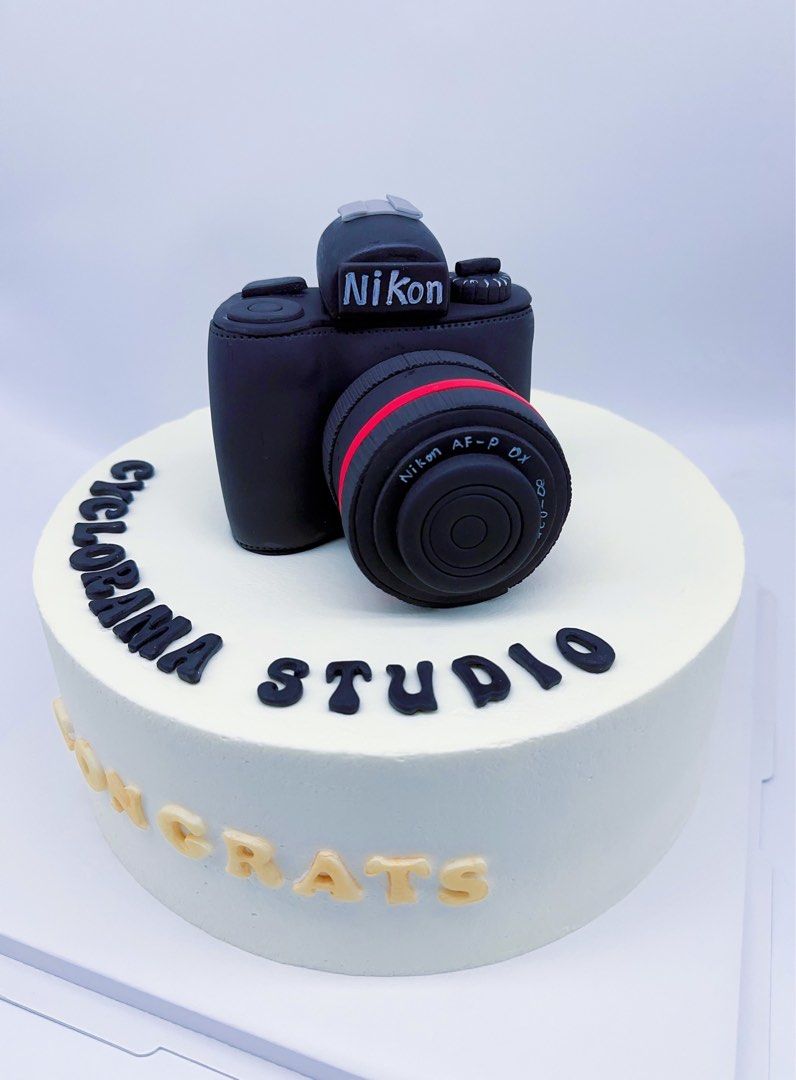 Free Photo | Birthday cake and toy camera