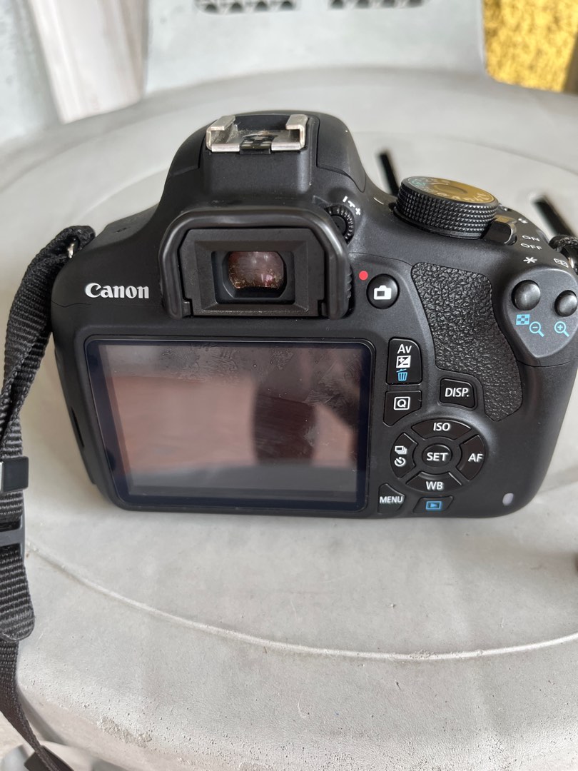 Canon dslr camera for sale on Carousell