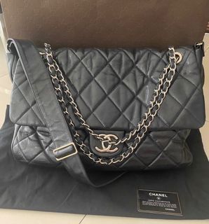 Chanel Maxi Messenger Flap (Looking For)
