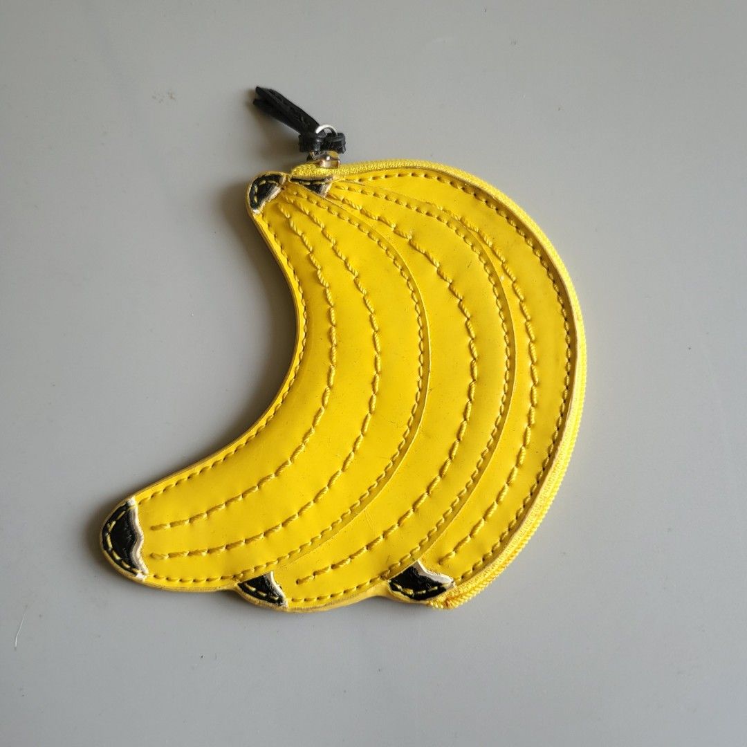 Banana clearance coach purse