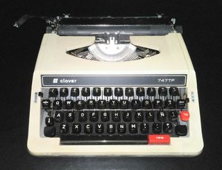 Collectible Vintage Clover Typewriter  Model 747TF
