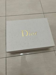 DIOR Box