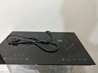 Dual Induction hob (great for hot pot)
